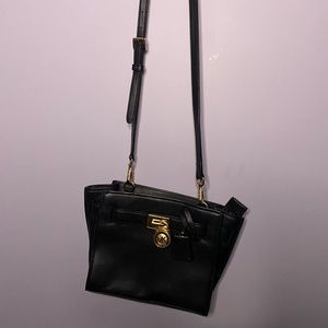 Micheal Kors Cross body bag